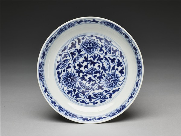 青花番蓮紋盤