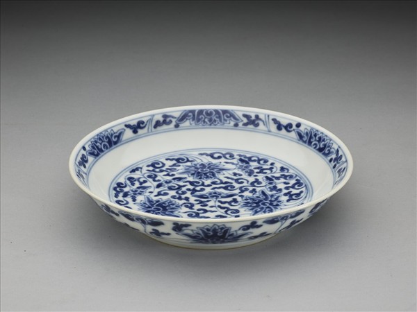 青花番蓮紋盤