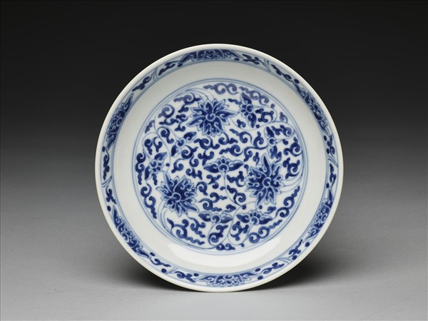 青花番蓮紋盤