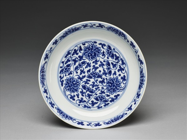 青花番蓮紋盤