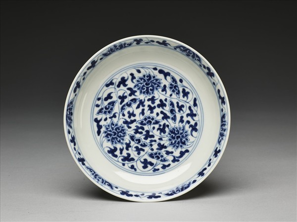 青花番蓮紋盤