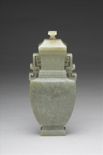 玉雙耳扁方瓶