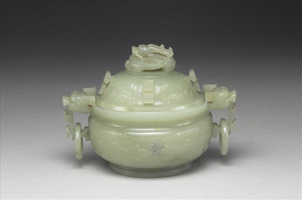 玉獸面紋簋形爐