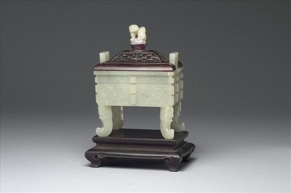 玉獸面紋方爐