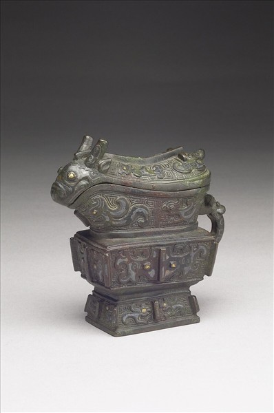 嵌金銀獸面紋觥