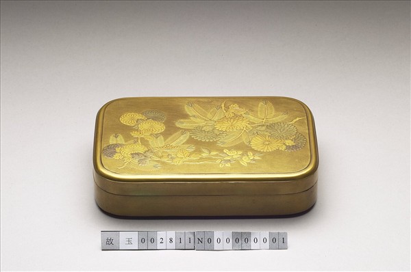 蒔繪菊花紋漆盒