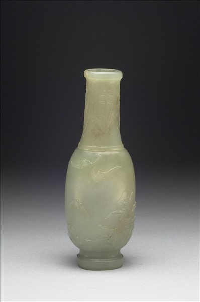 玉雕花瓶
