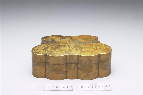 錦袱形蒔繪漆盒