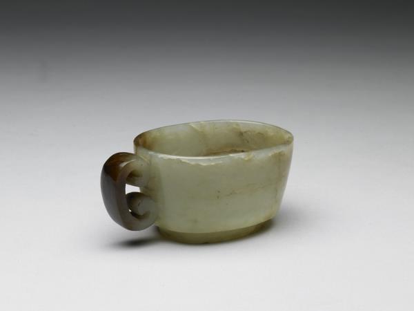 玉單柄杯