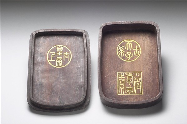 檀木嵌果葉紋玉飾木盒