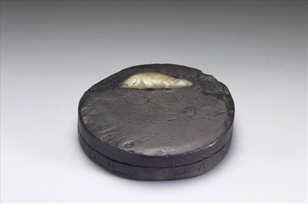 歙溪石函魚藻硯