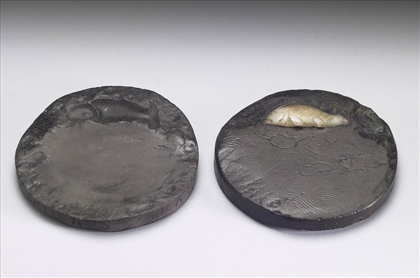 歙溪石函魚藻硯