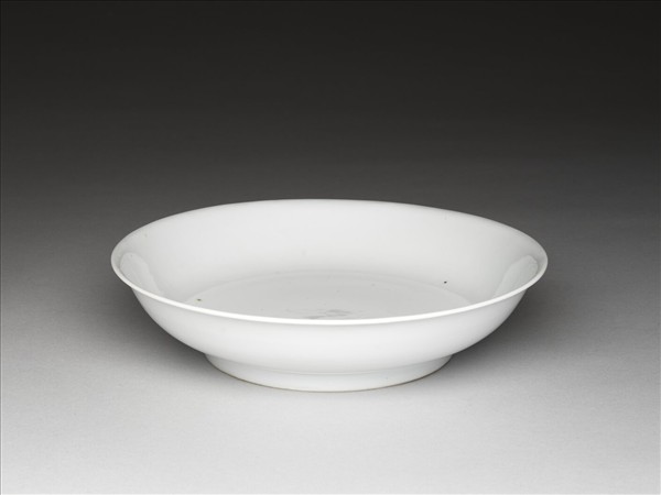 甜白釉盤