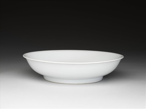甜白釉盤
