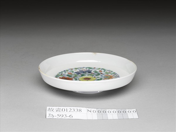 鬥彩花卉紋碟