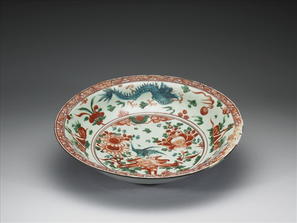 五彩龍鳳花卉紋盤- 故宮