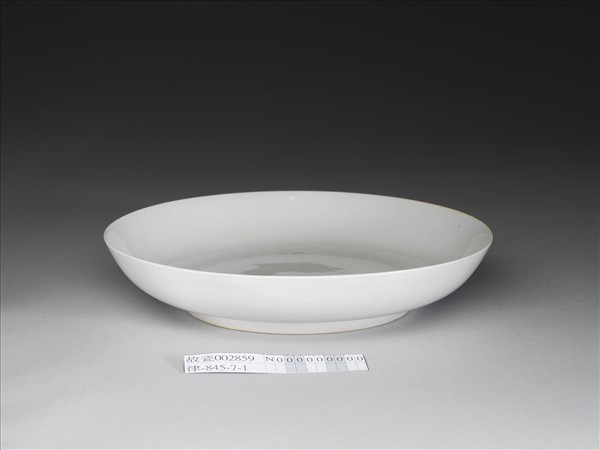 甜白釉盤