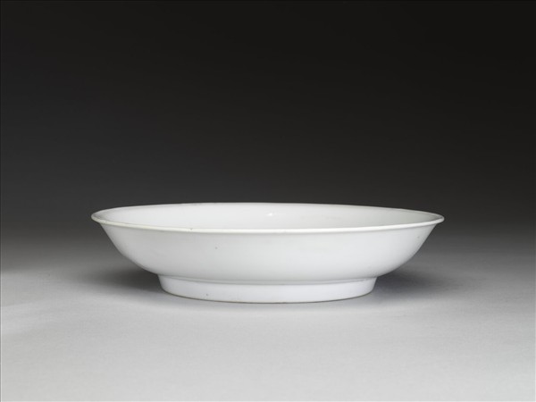 甜白釉盤