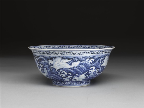 青花海獸紋碗