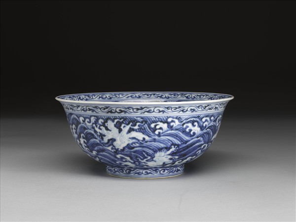 青花海獸紋碗