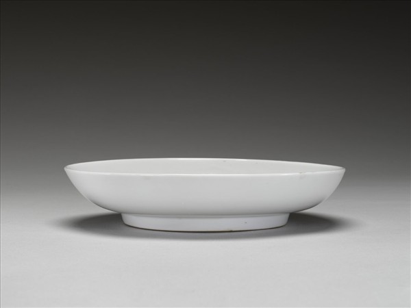 甜白釉盤