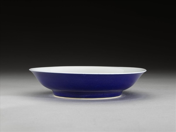 霽青釉白裡盤