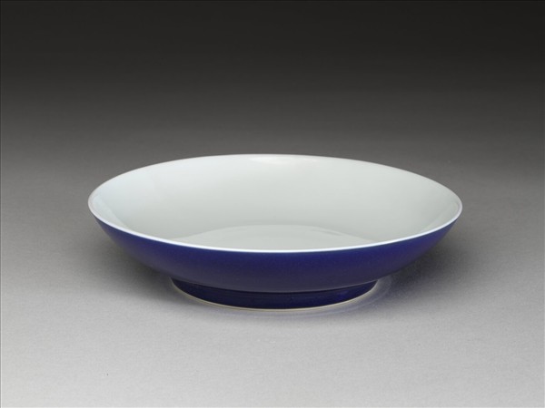 霽青釉白裡盤