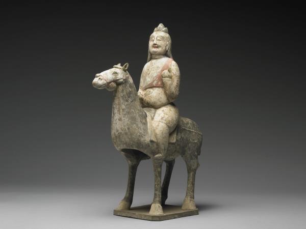 灰陶加彩陶騎士俑