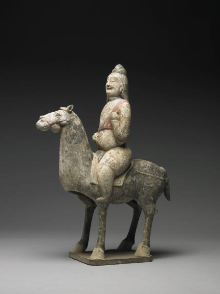 灰陶加彩陶騎士俑