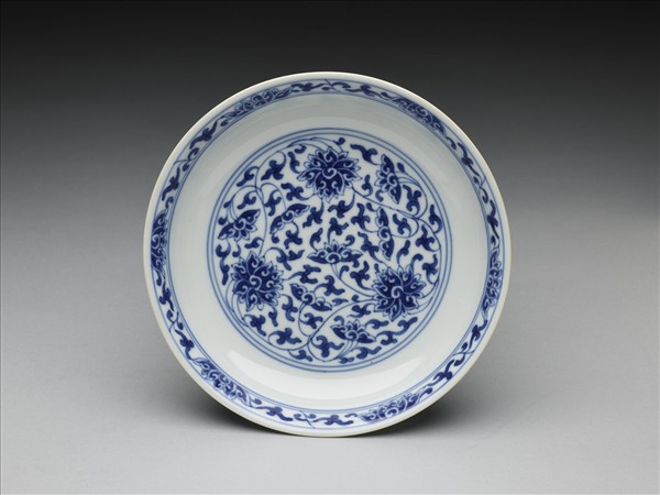青花番蓮紋盤