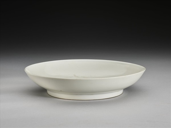 甜白釉盤