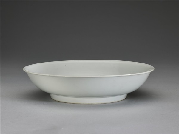 甜白釉盤