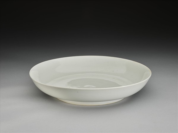 甜白釉盤