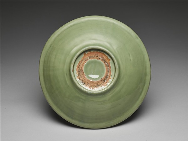 龍泉窯 青瓷菊瓣紋盤