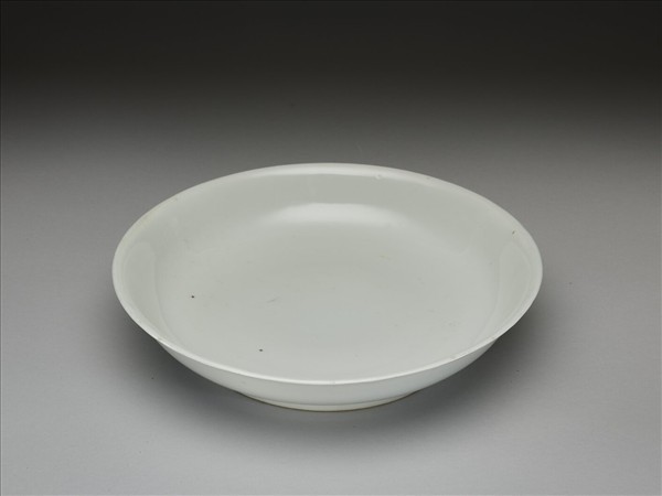 甜白釉盤