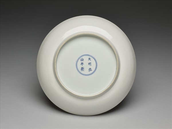 甜白釉盤