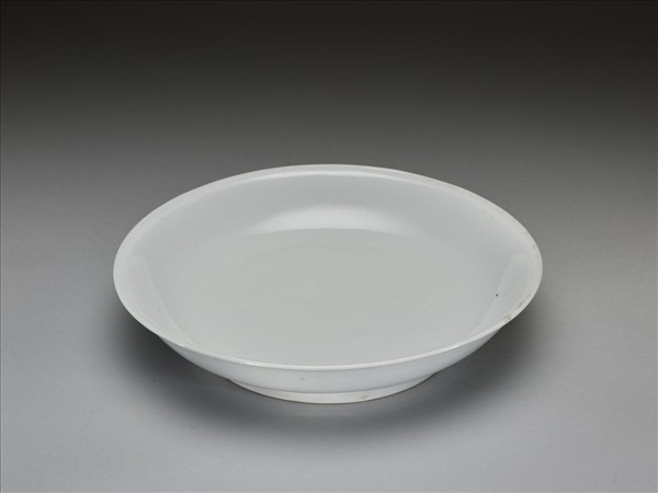 甜白釉盤