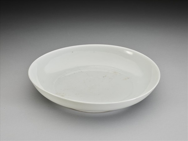 甜白釉盤