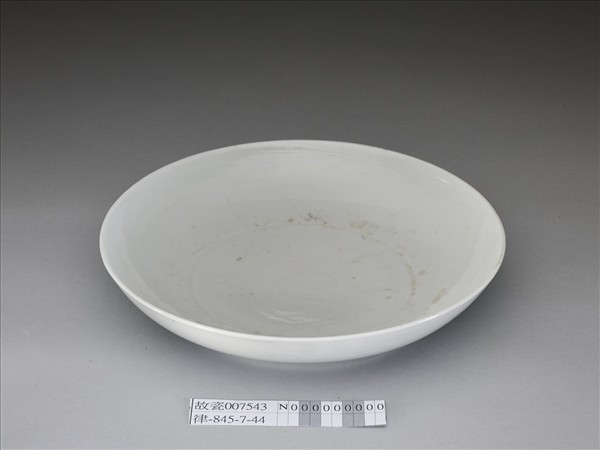 甜白釉盤
