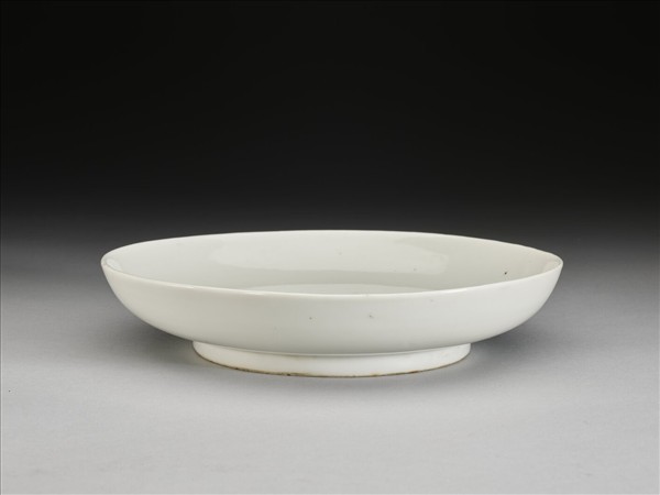 甜白釉盤