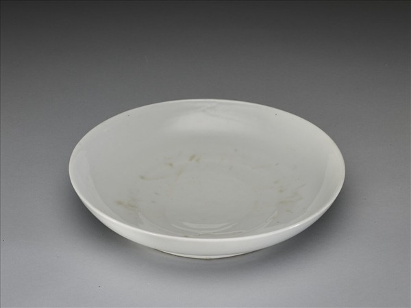 甜白釉盤