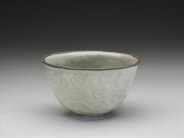 官窯 青瓷雲紋器蓋