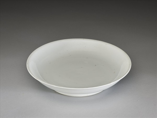 甜白釉盤