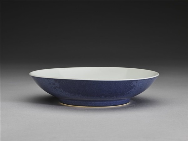 霽青釉白裡盤