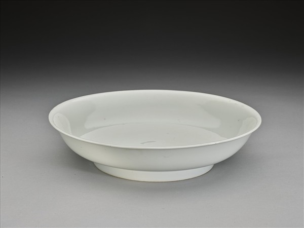 甜白釉盤