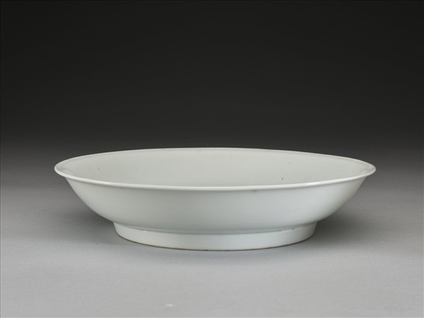 甜白釉盤