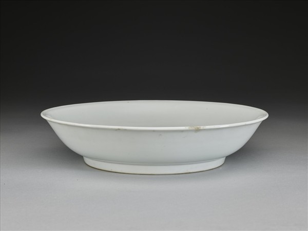甜白釉盤