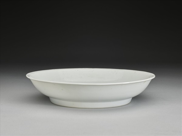 甜白釉盤