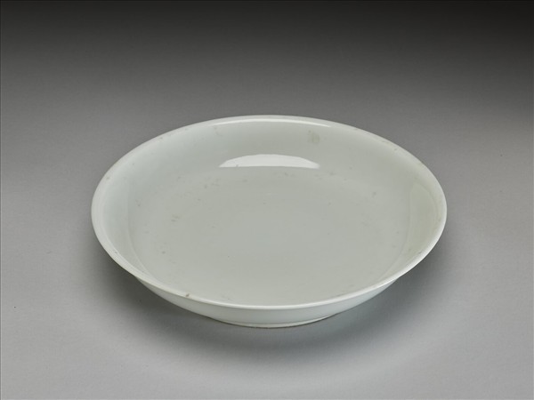 甜白釉盤
