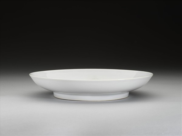 甜白釉盤